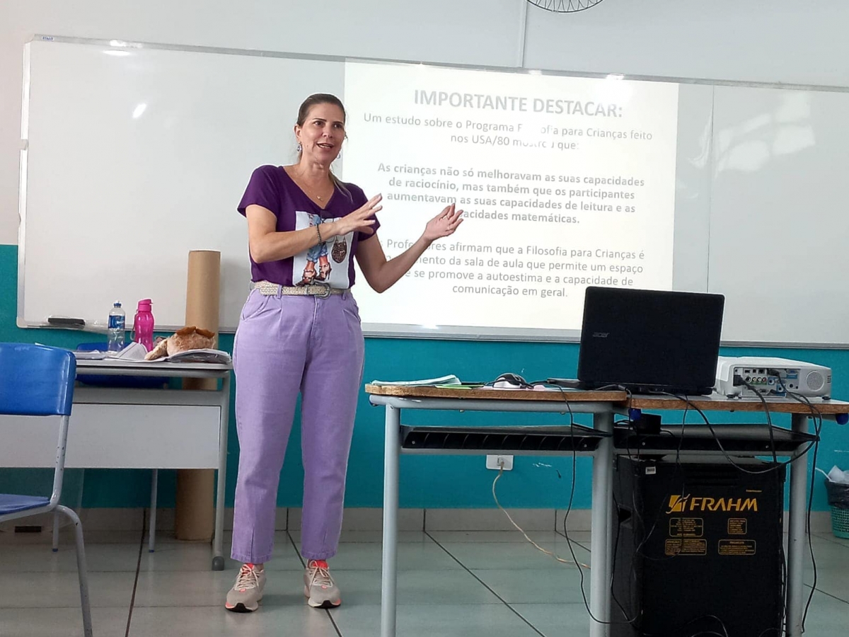 Oficina de filosofia para crianças, idealizada pelos professores da Educação Infantil CMEI Menino Jesus e da Escola Municipal Casimiro de Abreu