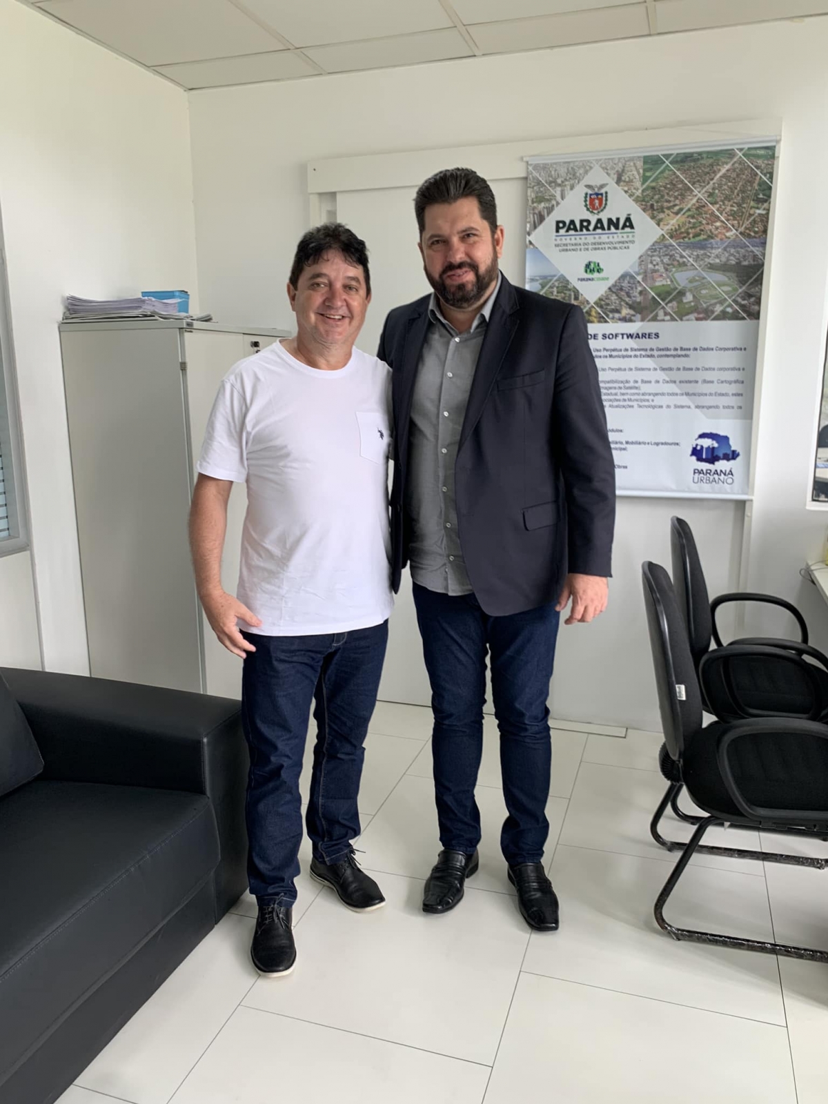 Prefeito Oclecio Meneses começa o ano com visita ao Diretor Geral da Secretaria do Desenvolvimento Urbano e de Obras Públicas