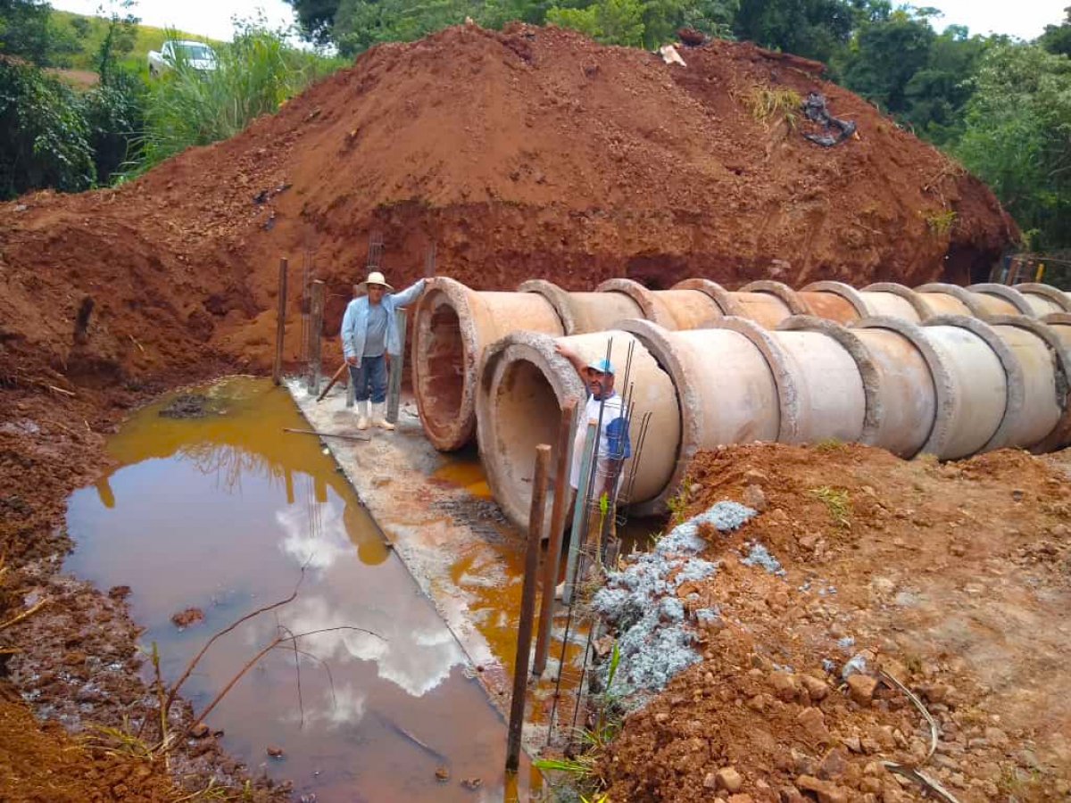 A Prefeitura de Farol está com as mãos na massa para melhorar a infraestrutura da zona rural, do município