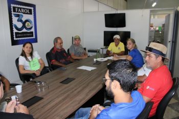 Prefeito Oclecio Meneses participa de reunião da Assemuf