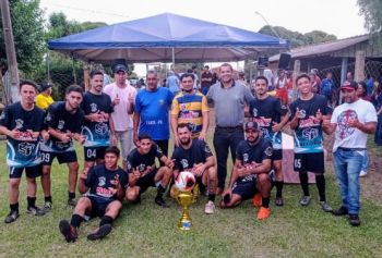 Equipe Xoro do Lixo vence Campeonato do Trabalhador  com muita torcida e emoção em Martinópolis