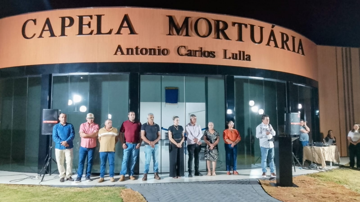 Moderna e ampla Capela Mortuária  é inaugurada com homenagem