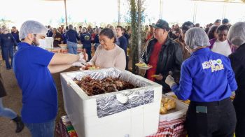 Grande Sucesso: Torneios, almoço com 80 “costelões” e show  musical marcaram a Festa do Agricultor